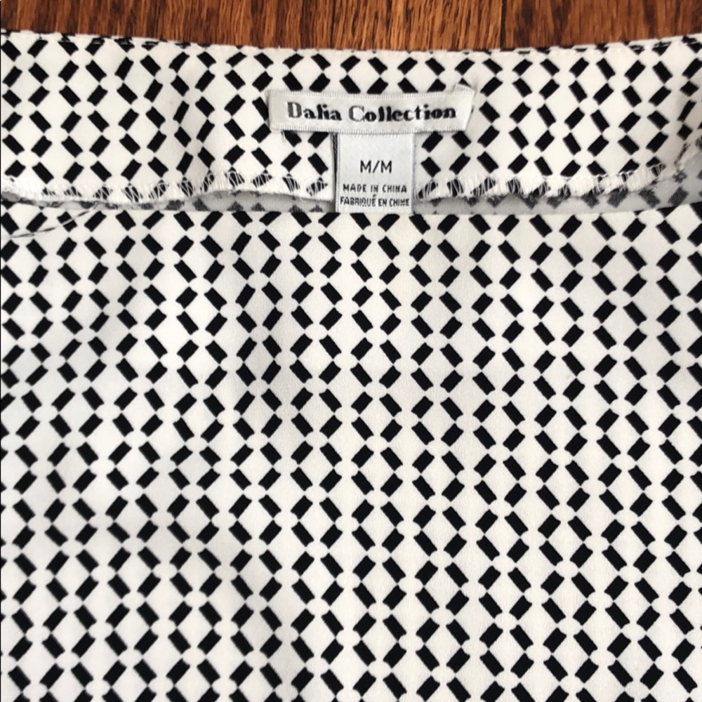 Geometric print long sleeve blouse Medium - Picture 3 of 5